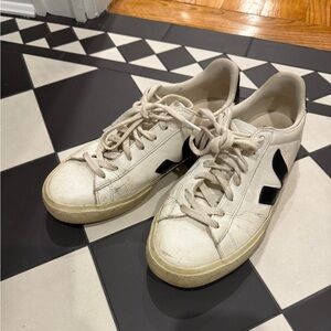 VEJA CAMPO LEATHER SNEAKERS